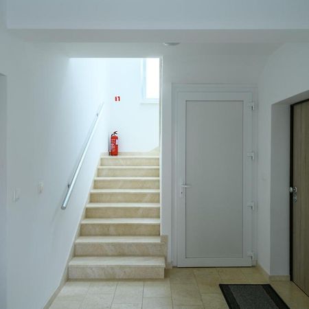 Apartment Kate Pula Bagian luar foto