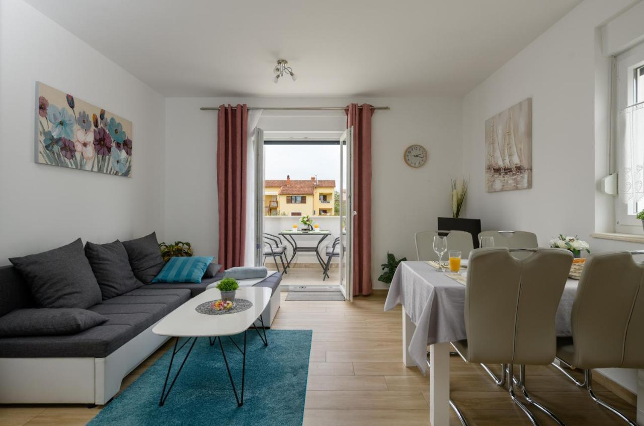 Apartment Kate Pula Bagian luar foto